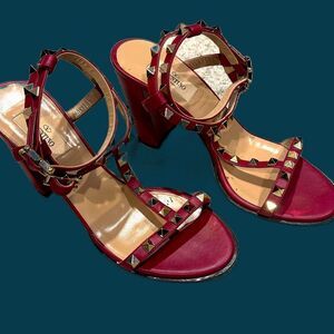 Valentino Garavanti Rockstud Rubino Authentic Sz 7.5